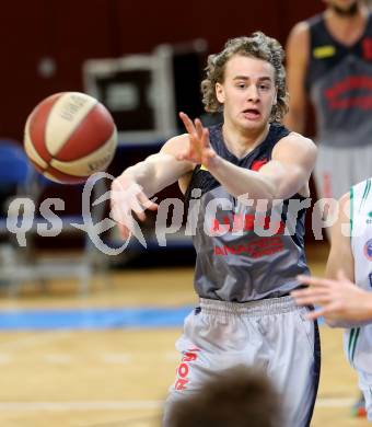 Basketball 2. Bundesliga 2015/16 Grunddurchgang 15. Runde. KOS Celovec  gegen Raiders Villach. Julian Hartl (Villach). Klagenfurt, 16.1.2016.
Foto: Kuess
---
pressefotos, pressefotografie, kuess, qs, qspictures, sport, bild, bilder, bilddatenbank