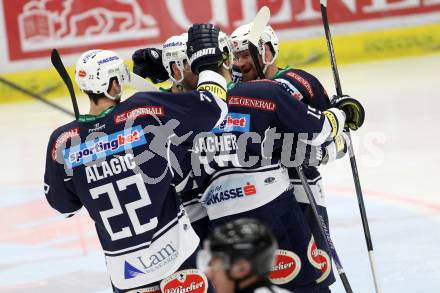 EBEL. Eishockey Bundesliga. EC VSV gegen HC Orli Znojmo. Torjubel (VSV). Villach, am 17.1.2016.
Foto: Kuess 


---
pressefotos, pressefotografie, kuess, qs, qspictures, sport, bild, bilder, bilddatenbank