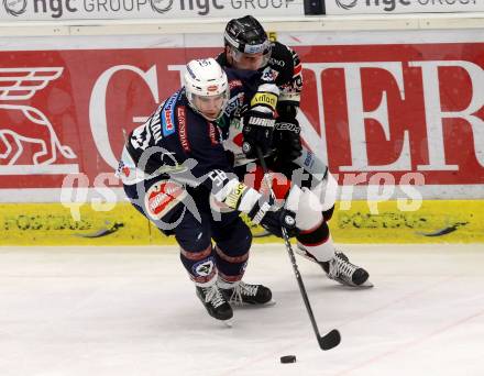 EBEL. Eishockey Bundesliga. EC VSV gegen HC Orli Znojmo. Ryan McKiernan,  (VSV), Roman Tomas (Znojmo). Villach, am 17.1.2016.
Foto: Kuess 


---
pressefotos, pressefotografie, kuess, qs, qspictures, sport, bild, bilder, bilddatenbank