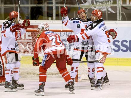 EBEL. Eishockey Bundesliga. KAC gegen 	HC TWK Innsbruck. Torjubel Hunter Bishop, John Lammers (Innsbruck). Klagenfurt, am 22.1.2016.
Foto: Kuess

---
pressefotos, pressefotografie, kuess, qs, qspictures, sport, bild, bilder, bilddatenbank