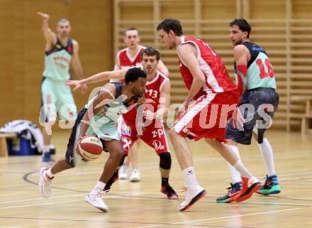 Basketball 2. Bundesliga 2015/16 Grunddurchgang 16. Runde. Villach Raiders  gegen St. Poelten Dragons. Dominique Richmond Jackson  (Villach), Lukas Boeck, Martin Kohlmaier (St. Poelten). Villach, 24.1.2016.
Foto: Kuess
---
pressefotos, pressefotografie, kuess, qs, qspictures, sport, bild, bilder, bilddatenbank