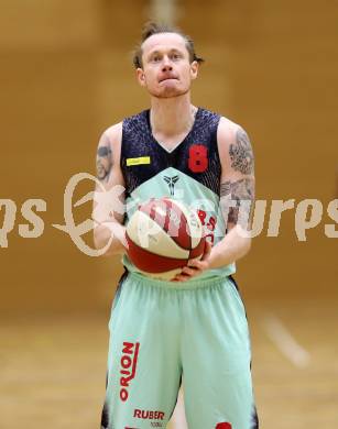 Basketball 2. Bundesliga 2015/16 Grunddurchgang 16. Runde. Villach Raiders  gegen St. Poelten Dragons. Nino Gross (Villach). Villach, 24.1.2016.
Foto: Kuess
---
pressefotos, pressefotografie, kuess, qs, qspictures, sport, bild, bilder, bilddatenbank