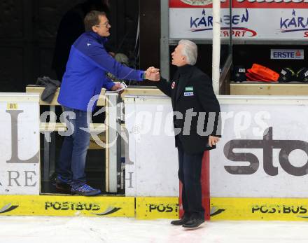 EBEL. Eishockey Bundesliga. EC VSV gegen Fehervar AV 19. Greg Holst,  (VSV), Hannu Jaervenpaeae (Fehervar). Villach, am 26.1.2016.
Foto: Kuess 


---
pressefotos, pressefotografie, kuess, qs, qspictures, sport, bild, bilder, bilddatenbank