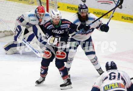 EBEL. Eishockey Bundesliga. EC VSV gegen Fehervar AV 19. Brock McBride,  (VSV), Ryan Martinelli, Miklos Rajna (Fehervar). Villach, am 26.1.2016.
Foto: Kuess 


---
pressefotos, pressefotografie, kuess, qs, qspictures, sport, bild, bilder, bilddatenbank