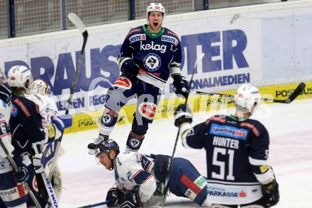 EBEL. Eishockey Bundesliga. EC VSV gegen Fehervar AV 19. Torjubel Mark Santorelli,  (VSV). Villach, am 26.1.2016.
Foto: Kuess 


---
pressefotos, pressefotografie, kuess, qs, qspictures, sport, bild, bilder, bilddatenbank