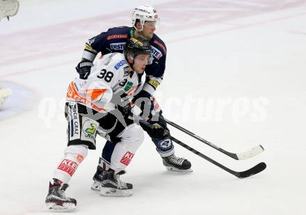 EBEL. Eishockey Bundesliga. EC VSV gegen Moser Medical Graz99ers. Stefan Bacher, (VSV), Morten Poulsen (Graz). Villach, am 29.1.2016.
Foto: Kuess 


---
pressefotos, pressefotografie, kuess, qs, qspictures, sport, bild, bilder, bilddatenbank