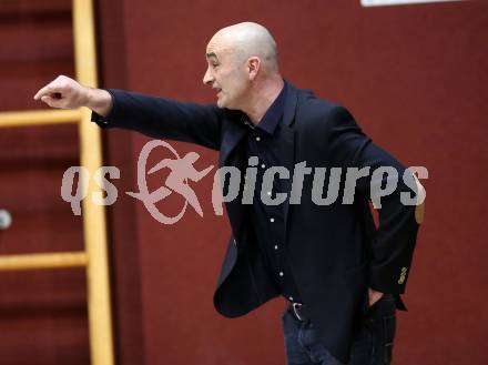 Basketball 2. Bundesliga 2015/16 Grunddurchgang 16. Runde. Woerthersee Piraten gegen Mattersburg Rocks. Trainer Dragan Sliskovic (Woerthersee Piraten). Klagenfurt, 30.1.2016.
Foto: Kuess
---
pressefotos, pressefotografie, kuess, qs, qspictures, sport, bild, bilder, bilddatenbank