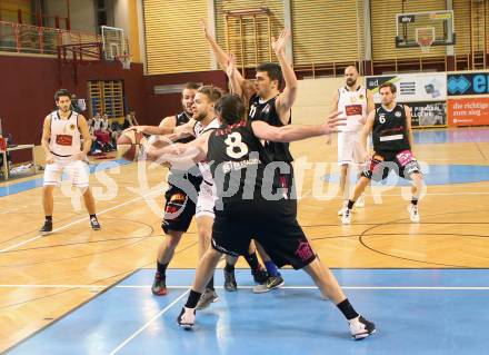 Basketball 2. Bundesliga 2015/16 Grunddurchgang 16. Runde. Woerthersee Piraten gegen Mattersburg Rocks. Tim Huber,  (Woerthersee Piraten),  Wolfgang Traeger, Stefan Ulreich (Mattersburg). Klagenfurt, 30.1.2016.
Foto: Kuess
---
pressefotos, pressefotografie, kuess, qs, qspictures, sport, bild, bilder, bilddatenbank