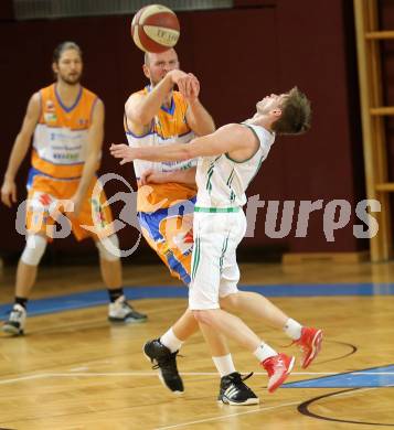 Basketball 2. Bundesliga 2015/16 Grunddurchgang 17. Runde. KOS Celovec gegen BBU Salzburg. Ziga Erculj, (KOS Celovec),  Jozef Krajco  (Salzburg). Klagenfurt, 6.2.2016.
Foto: Kuess
---
pressefotos, pressefotografie, kuess, qs, qspictures, sport, bild, bilder, bilddatenbank