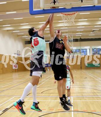 Basketball 2. Bundesliga 2015/16 Grunddurchgang 17. Runde. Villach Raiders  gegen Woerthersee Piraten. Marko Kolaric,  (Villach), Sebastian Wuertz (Piraten). Villach, 7.2.2016.
Foto: Kuess
---
pressefotos, pressefotografie, kuess, qs, qspictures, sport, bild, bilder, bilddatenbank