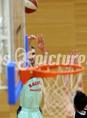 Basketball 2. Bundesliga 2015/16 Grunddurchgang 17. Runde. Villach Raiders  gegen Woerthersee Piraten. Ales Primc (Villach). Villach, 7.2.2016.
Foto: Kuess
---
pressefotos, pressefotografie, kuess, qs, qspictures, sport, bild, bilder, bilddatenbank