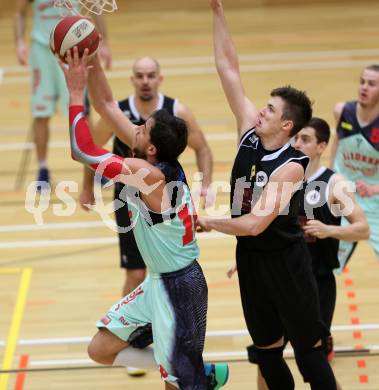 Basketball 2. Bundesliga 2015/16 Grunddurchgang 17. Runde. Villach Raiders  gegen Woerthersee Piraten. Marko Kolaric, (Villach), Christof Gspandl (Piraten). Villach, 7.2.2016.
Foto: Kuess
---
pressefotos, pressefotografie, kuess, qs, qspictures, sport, bild, bilder, bilddatenbank