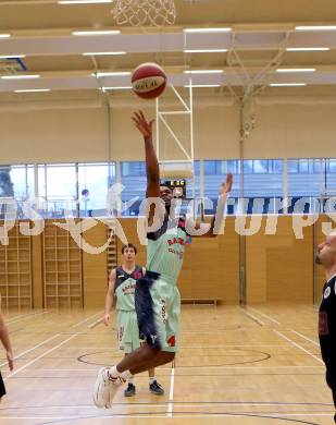 Basketball 2. Bundesliga 2015/16 Grunddurchgang 17. Runde. Villach Raiders  gegen Woerthersee Piraten. Dominique Richmond Jackson (Villach). Villach, 7.2.2016.
Foto: Kuess
---
pressefotos, pressefotografie, kuess, qs, qspictures, sport, bild, bilder, bilddatenbank