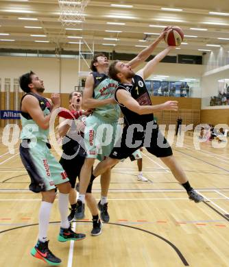 Basketball 2. Bundesliga 2015/16 Grunddurchgang 17. Runde. Villach Raiders  gegen Woerthersee Piraten. Marko Kolaric, Simon Finzgar, (Villach), Tim Huber  (Piraten). Villach, 7.2.2016.
Foto: Kuess
---
pressefotos, pressefotografie, kuess, qs, qspictures, sport, bild, bilder, bilddatenbank