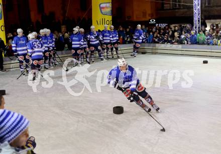 EBEL. Eishockey Bundesliga. Icefever. Showtraining VSV. Nico Brunner. Villach, am 12.2.2016.
Foto: Kuess
---
pressefotos, pressefotografie, kuess, qs, qspictures, sport, bild, bilder, bilddatenbank