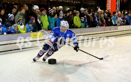 EBEL. Eishockey Bundesliga. Icefever. Showtraining VSV. Brock McBride. Villach, am 12.2.2016.
Foto: Kuess
---
pressefotos, pressefotografie, kuess, qs, qspictures, sport, bild, bilder, bilddatenbank