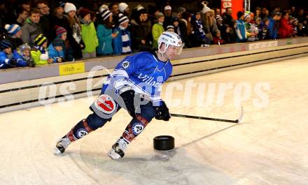 EBEL. Eishockey Bundesliga. Icefever. Showtraining VSV. Dustin Johner. Villach, am 12.2.2016.
Foto: Kuess
---
pressefotos, pressefotografie, kuess, qs, qspictures, sport, bild, bilder, bilddatenbank