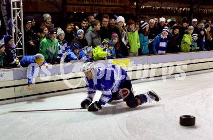 EBEL. Eishockey Bundesliga. Icefever. Showtraining VSV. Daniel Nageler. Villach, am 12.2.2016.
Foto: Kuess
---
pressefotos, pressefotografie, kuess, qs, qspictures, sport, bild, bilder, bilddatenbank