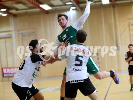 Handball Bundesliga. Obere Play Off. SC Ferlach gegen schlafraum.at Kaernten. Anis Gatfi, Mario Simic,  (Ferlach), Klemen Kresnik (HCK). Ferlach, am 13.2.2016.
Foto: Kuess
---
pressefotos, pressefotografie, kuess, qs, qspictures, sport, bild, bilder, bilddatenbank