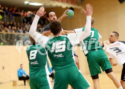 Handball Bundesliga. Obere Play Off. SC Ferlach gegen schlafraum.at Kaernten. Anis Gatfi,  (Ferlach), Klemen Kresnik (HCK). Ferlach, am 13.2.2016.
Foto: Kuess
---
pressefotos, pressefotografie, kuess, qs, qspictures, sport, bild, bilder, bilddatenbank