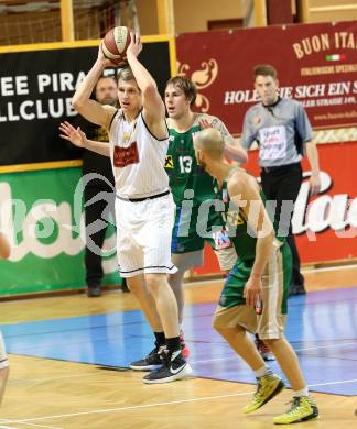 Basketball 2. Bundesliga 2015/16 Grunddurchgang 18. Runde. Woerthersee Piraten gegen Dornbirn Lions. Wuertz Sebastian (Piraten), Fabio Thaler, Tobias Stadelmann (Dornbirn). Klagenfurt, 13.2.2016.
Foto: Kuess
---
pressefotos, pressefotografie, kuess, qs, qspictures, sport, bild, bilder, bilddatenbank