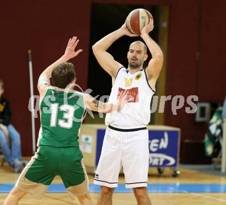 Basketball 2. Bundesliga 2015/16 Grunddurchgang 18. Runde. Woerthersee Piraten gegen Dornbirn Lions. Buggelsheim Joachim (Piraten), Fabio Thaler (Dornbirn). Klagenfurt, 13.2.2016.
Foto: Kuess
---
pressefotos, pressefotografie, kuess, qs, qspictures, sport, bild, bilder, bilddatenbank