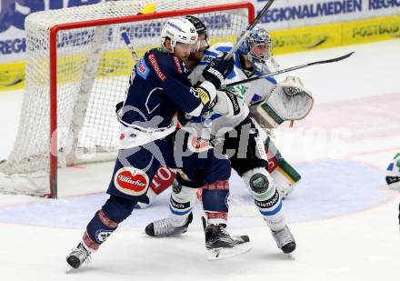 EBEL. Eishockey Bundesliga. EC VSV gegen HDD TELEMACH Olimpija Ljubljana. Benjamin Petrik, (VSV), Andrej Tavzelj  (Laibach). Villach, am 19.2.2016.
Foto: Kuess 


---
pressefotos, pressefotografie, kuess, qs, qspictures, sport, bild, bilder, bilddatenbank