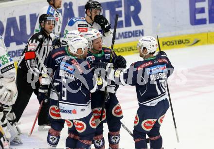 EBEL. Eishockey Bundesliga. EC VSV gegen HDD TELEMACH Olimpija Ljubljana. Torjubel Patrick Platzer, Daniel Nageler, Gerhard Unterluggauer, Brock McBride (VSV). Villach, am 19.2.2016.
Foto: Kuess 


---
pressefotos, pressefotografie, kuess, qs, qspictures, sport, bild, bilder, bilddatenbank