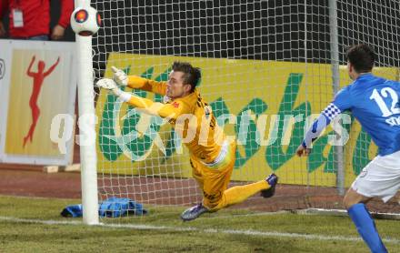 Fussball tipico Bundesliga. RZ Pellets WAC gegen SV Groedig. Pirmin Strasser (Groedig). Lavanttal Arena, am 20.2.2016.
Foto: Kuess
---
pressefotos, pressefotografie, kuess, qs, qspictures, sport, bild, bilder, bilddatenbank