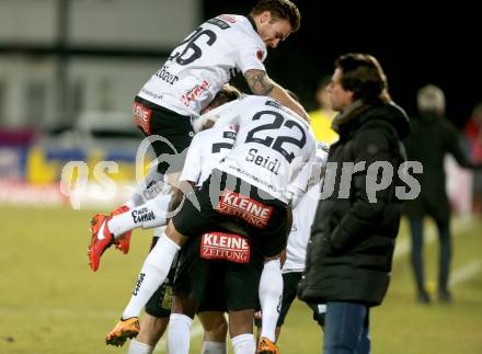 Fussball tipico Bundesliga. RZ Pellets WAC gegen SV Groedig. Torjubel Issiaka Ouedraogo, Manuel Seidl, Michael Sollbauer (WAC). Lavanttal Arena, am 20.2.2016.
Foto: Kuess
---
pressefotos, pressefotografie, kuess, qs, qspictures, sport, bild, bilder, bilddatenbank