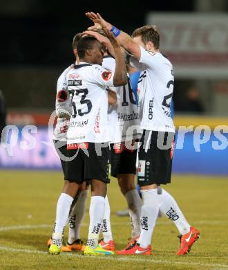 Fussball tipico Bundesliga. RZ Pellets WAC gegen SV Groedig. Jubel WAC. Lavanttal Arena, am 20.2.2016.
Foto: Kuess
---
pressefotos, pressefotografie, kuess, qs, qspictures, sport, bild, bilder, bilddatenbank