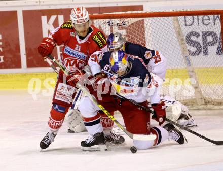 EBEL. Eishockey Bundesliga. KAC gegen EC Red Bull Salzburg. Stefan Geier, (KAC), Konstantin Komarek  (Salzburg). Klagenfurt, am 28.2.2016.
Foto: Kuess

---
pressefotos, pressefotografie, kuess, qs, qspictures, sport, bild, bilder, bilddatenbank