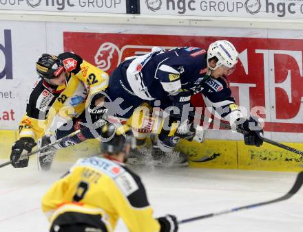 EBEL. Eishockey Bundesliga. EC VSV gegen UPC Vienna Capitals. Stefan Bacher,  (VSV), Julian Grosslercher (Caps). Villach, am 28.2.2016.
Foto: Kuess 


---
pressefotos, pressefotografie, kuess, qs, qspictures, sport, bild, bilder, bilddatenbank