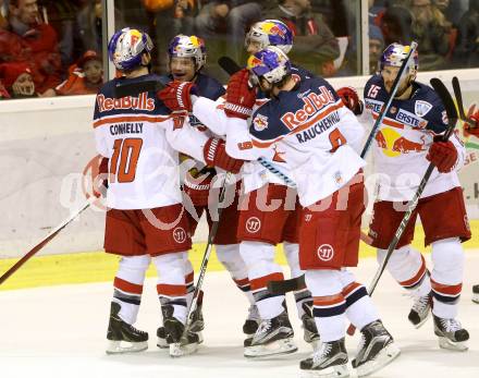 EBEL. Eishockey Bundesliga. KAC gegen EC Red Bull Salzburg. Torjubel Matthias Trattnig, Brian Connelly (Salzburg). Klagenfurt, am 28.2.2016.
Foto: Kuess

---
pressefotos, pressefotografie, kuess, qs, qspictures, sport, bild, bilder, bilddatenbank