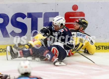 EBEL. Eishockey Bundesliga. EC VSV gegen UPC Vienna Capitals. Brock McBride, (VSV), Jamie Fraser (Caps). Villach, am 28.2.2016.
Foto: Kuess 


---
pressefotos, pressefotografie, kuess, qs, qspictures, sport, bild, bilder, bilddatenbank