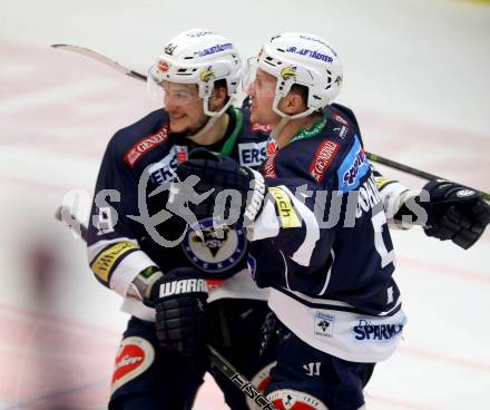 EBEL. Eishockey Bundesliga. EC VSV gegen UPC Vienna Capitals. Torjubel Dustin Johner, Stefan Bacher (VSV). Villach, am 28.2.2016.
Foto: Kuess 


---
pressefotos, pressefotografie, kuess, qs, qspictures, sport, bild, bilder, bilddatenbank