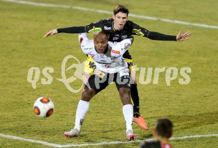 Fussball tipico Bundesliga. RZ Pellets WAC gegen Cashpoint SCR Altach. De oliveira Silvio Carlos,  (WAC), Benedikt Zech (Altach). Lavanttal Arena, am 1.3.2016.
Foto: Kuess
---
pressefotos, pressefotografie, kuess, qs, qspictures, sport, bild, bilder, bilddatenbank