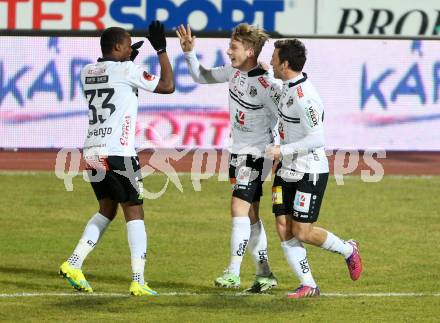 Fussball tipico Bundesliga. RZ Pellets WAC gegen Cashpoint SCR Altach. Torjubel Marc Andre Schmerboeck, Joachim Standfest, Issiaka Ouedraogo (WAC). Lavanttal Arena, am 1.3.2016.
Foto: Kuess
---
pressefotos, pressefotografie, kuess, qs, qspictures, sport, bild, bilder, bilddatenbank