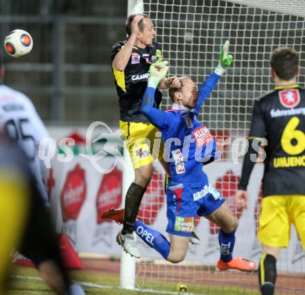 Fussball tipico Bundesliga. RZ Pellets WAC gegen Cashpoint SCR Altach. Alexander Kofler,  (WAC), Johannes Aigner (Altach). Lavanttal Arena, am 1.3.2016.
Foto: Kuess
---
pressefotos, pressefotografie, kuess, qs, qspictures, sport, bild, bilder, bilddatenbank