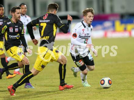 Fussball tipico Bundesliga. RZ Pellets WAC gegen Cashpoint SCR Altach. Marc Andre Schmerboeck, (WAC), Andreas Lienhart (Altach). Lavanttal Arena, am 1.3.2016.
Foto: Kuess
---
pressefotos, pressefotografie, kuess, qs, qspictures, sport, bild, bilder, bilddatenbank