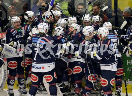 EBEL. Eishockey Bundesliga. EC VSV gegen UPC Vienna Capitals. Jubel  (VSV). Villach, am 4.3.2016.
Foto: Kuess 


---
pressefotos, pressefotografie, kuess, qs, qspictures, sport, bild, bilder, bilddatenbank