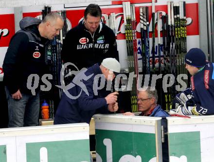 EBEL. Eishockey Bundesliga. EC VSV gegen UPC Vienna Capitals. Spielverzoegerung wegen eines technischen Defektes. Villach, am 4.3.2016.
Foto: Kuess 


---
pressefotos, pressefotografie, kuess, qs, qspictures, sport, bild, bilder, bilddatenbank