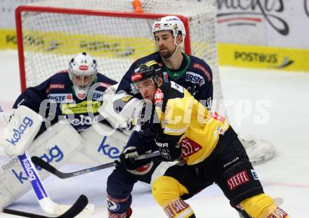 EBEL. Eishockey Bundesliga. EC VSV gegen UPC Vienna Capitals. Eric Hunter, Jean Philippe Lamoureux,  (VSV), Nikolaus Hartl (Caps). Villach, am 4.3.2016.
Foto: Kuess 


---
pressefotos, pressefotografie, kuess, qs, qspictures, sport, bild, bilder, bilddatenbank