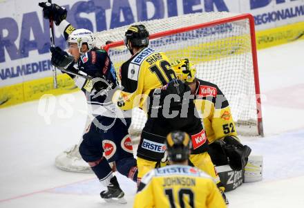 EBEL. Eishockey Bundesliga. EC VSV gegen UPC Vienna Capitals. Torjubel Mark Santorelli (VSV). Villach, am 4.3.2016.
Foto: Kuess 


---
pressefotos, pressefotografie, kuess, qs, qspictures, sport, bild, bilder, bilddatenbank