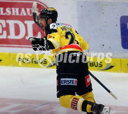 EBEL. Eishockey Bundesliga. EC VSV gegen UPC Vienna Capitals. Torjubel Derek Whitmore (Caps). Villach, am 4.3.2016.
Foto: Kuess 


---
pressefotos, pressefotografie, kuess, qs, qspictures, sport, bild, bilder, bilddatenbank