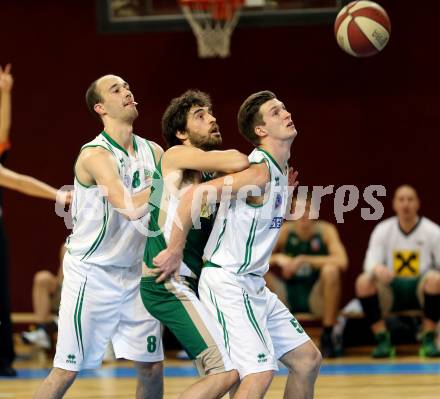 Basketball 2. Bundesliga 2015/16 Grunddurchgang 21. Runde. KOS Celovec gegen Dornbirn Lions. Strazar Jakob, Smrtnik Andi (KOS Celovec),  Mario Tobar (Dornbirn). Klagenfurt, 5.3.2016.
Foto: Kuess
---
pressefotos, pressefotografie, kuess, qs, qspictures, sport, bild, bilder, bilddatenbank