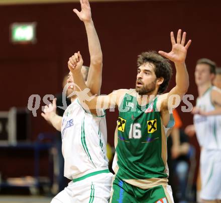 Basketball 2. Bundesliga 2015/16 Grunddurchgang 21. Runde. KOS Celovec gegen Dornbirn Lions. Jakob Strazar,  (KOS Celovec), Mario Tobar (Dornbirn). Klagenfurt, 5.3.2016.
Foto: Kuess
---
pressefotos, pressefotografie, kuess, qs, qspictures, sport, bild, bilder, bilddatenbank