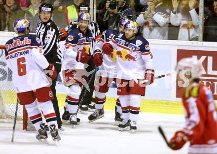 EBEL. Eishockey Bundesliga. KAC gegen EC Red Bull Salzburg. Torjubel Ryan Duncan, Brett Sterling, John Hughes, Alexander Pallestrang (Salzburg). Klagenfurt, am 8.3.2016.
Foto: Kuess

---
pressefotos, pressefotografie, kuess, qs, qspictures, sport, bild, bilder, bilddatenbank