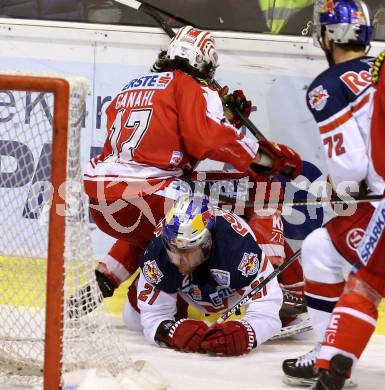 EBEL. Eishockey Bundesliga. KAC gegen EC Red Bull Salzburg. Manuel Ganahl,  (KAC), Brett Sterling (Salzburg). Klagenfurt, am 8.3.2016.
Foto: Kuess

---
pressefotos, pressefotografie, kuess, qs, qspictures, sport, bild, bilder, bilddatenbank