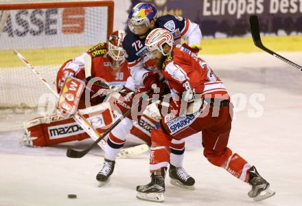 EBEL. Eishockey Bundesliga. KAC gegen EC Red Bull Salzburg. Martin Schumnig, Rene Swette, (KAC), John Hughes  (Salzburg). Klagenfurt, am 8.3.2016.
Foto: Kuess

---
pressefotos, pressefotografie, kuess, qs, qspictures, sport, bild, bilder, bilddatenbank